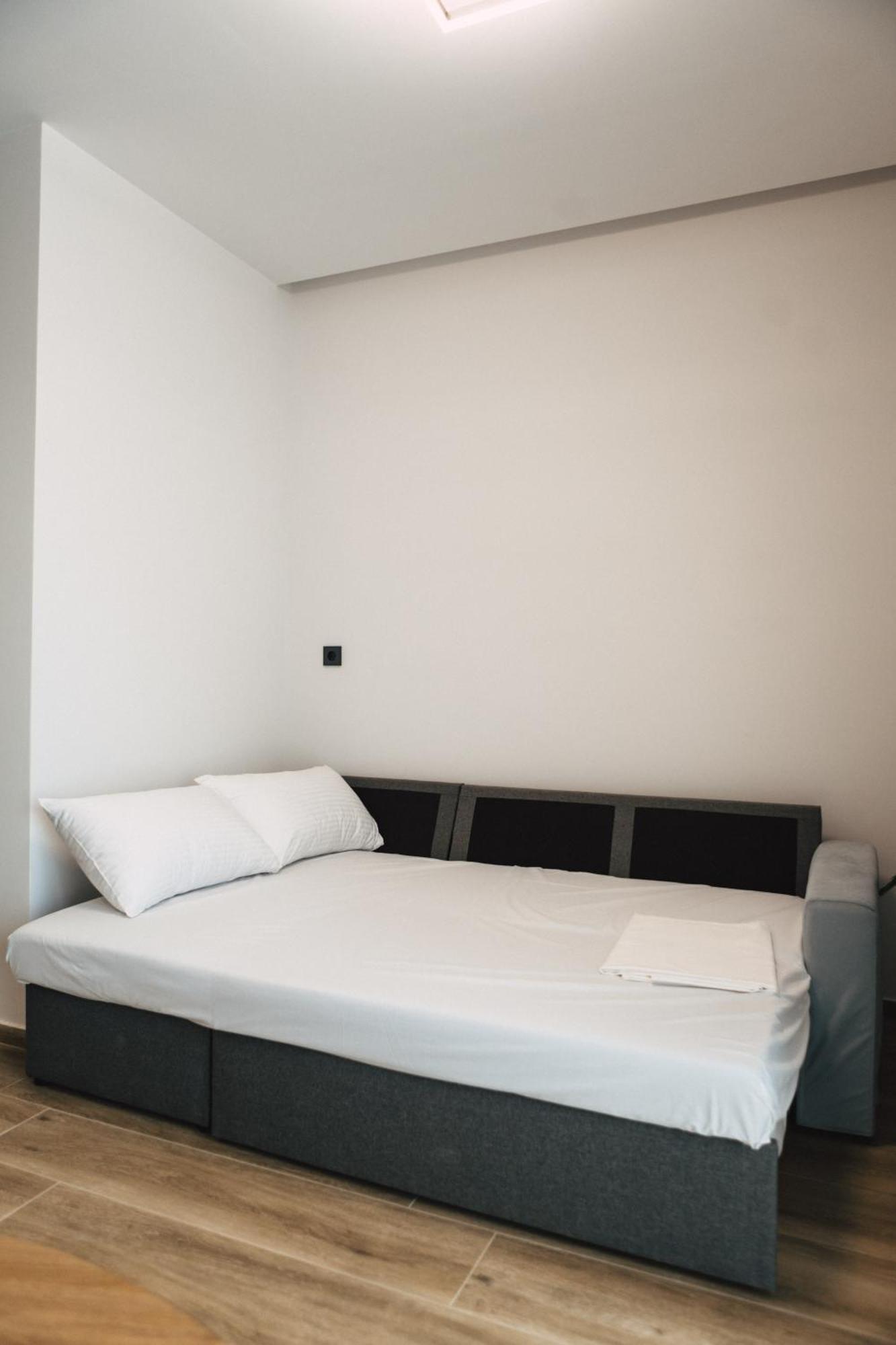 Avenue Apartment