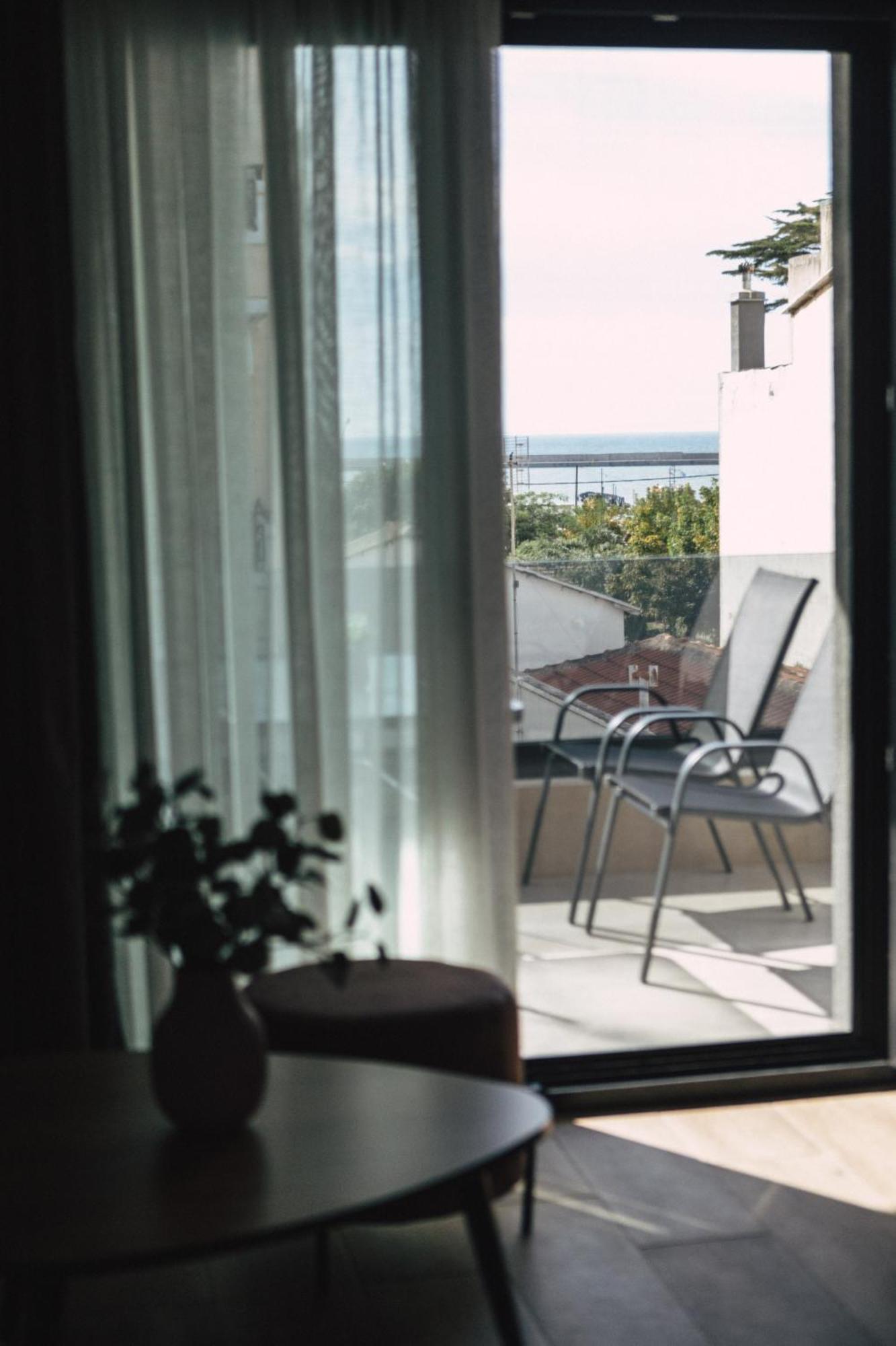 Avenue Apartment