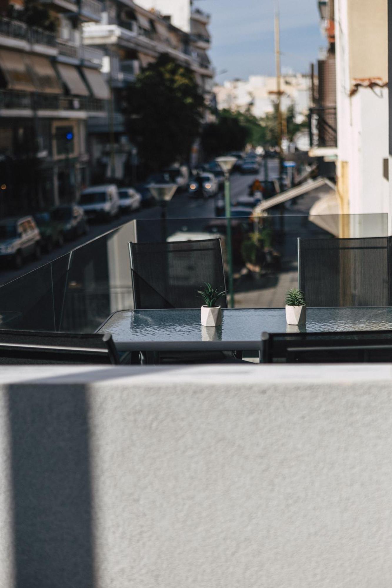 Avenue Apartment *